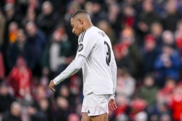 真出问题了! 法媒记者:姆巴佩正处在抑郁当中 真出问题了! 法媒记者:姆巴佩正处在抑郁当中